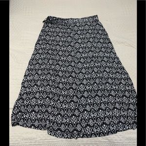 Gently Used stretchy skirt
